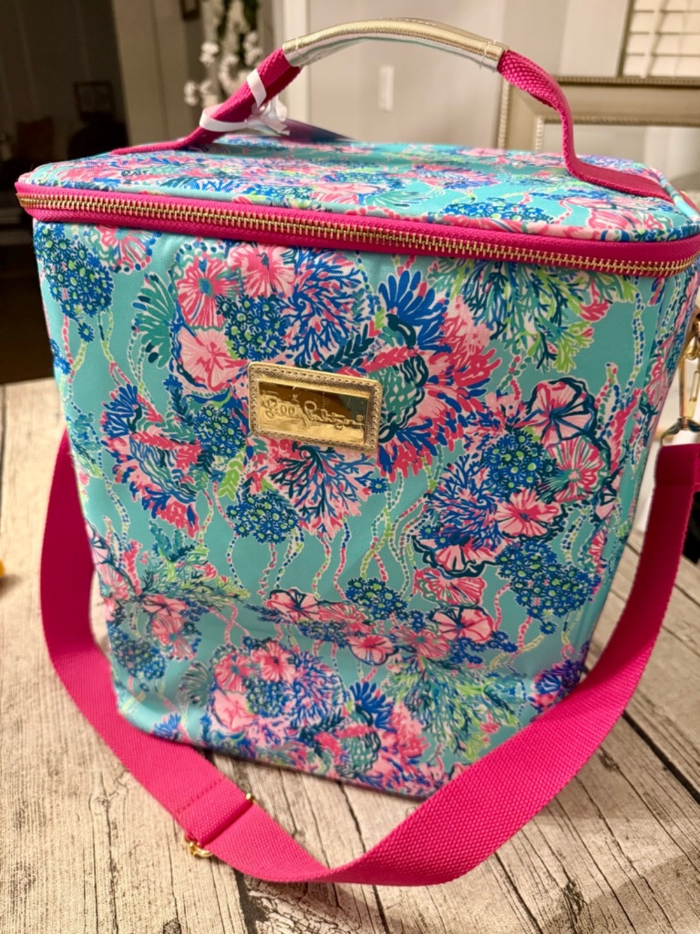 NWT! 🌺 Lilly Pulitzer large insulated cooler  - wine carrier